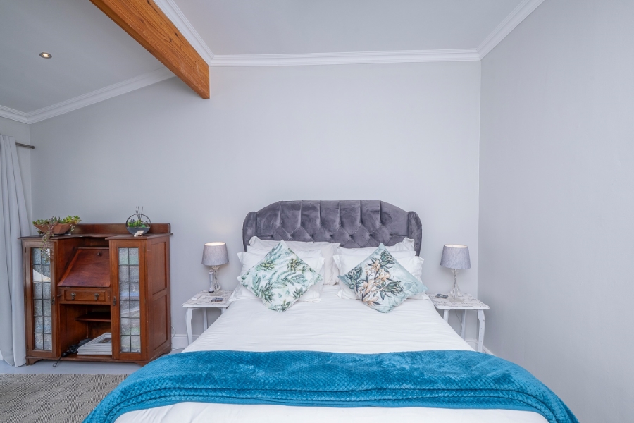 4 Bedroom Property for Sale in Gordons Bay Village Western Cape